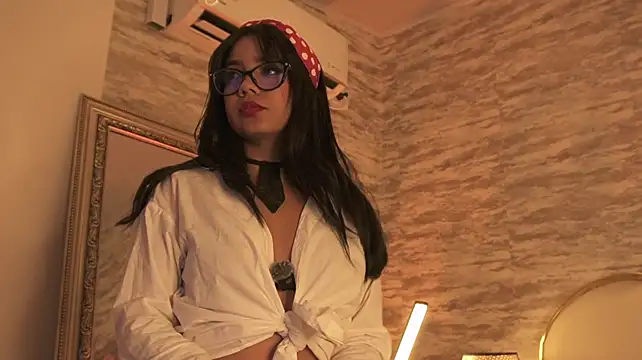 SenniaBella webcam