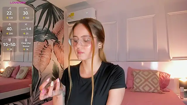 Ada_Turner webcam