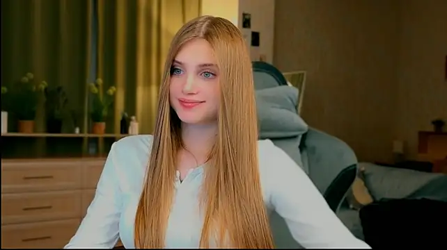 yourbeautyarya webcam