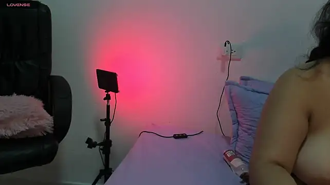 KissyDevil webcam