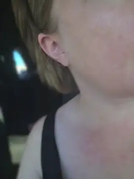 julimonroe webcam