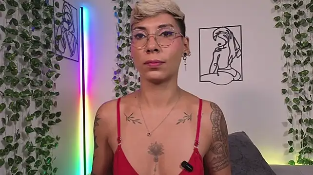 MiaMorgan_ webcam