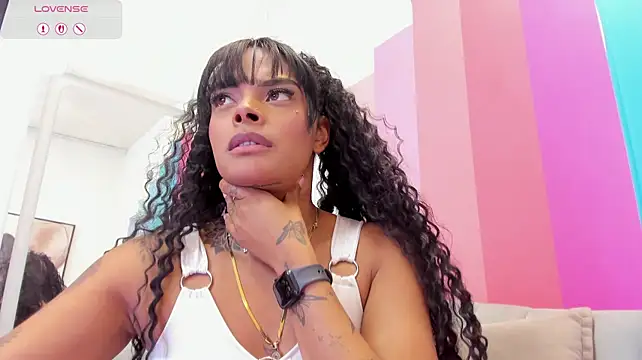 EmmaEbony_ webcam