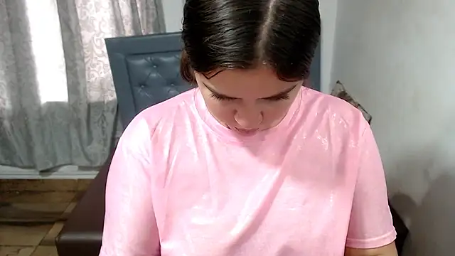 sarah_aguilar webcam