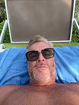 Axl_hot webcam