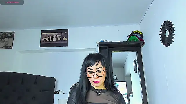 Vicky_hotmilf webcam