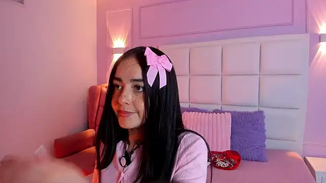 Ashleypetit webcam