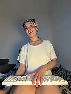 Romy-R-O webcam