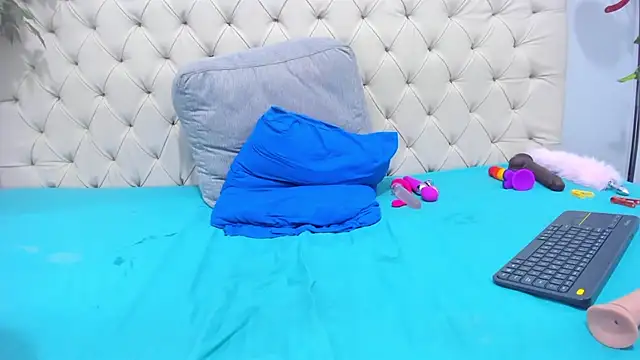 Anggie_Miller webcam