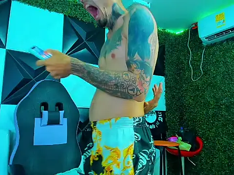 Boy_tatto77 webcam