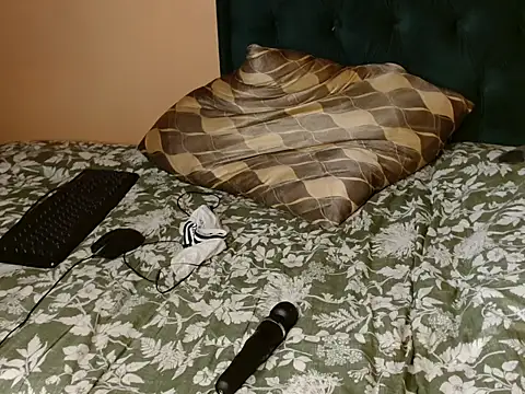 SweetCandiee webcam