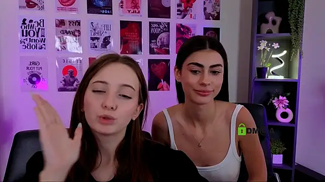 chloe_ley webcam