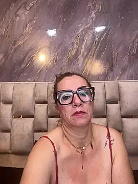 Milf_Drip webcam