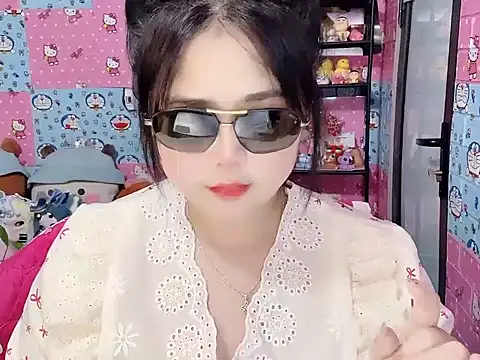 Nhanlu009 webcam