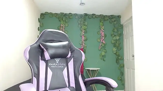 ariana1609 webcam