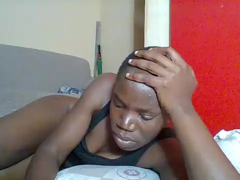 Blacksexyqueen24 webcam