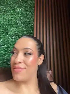 ArianaBlum webcam