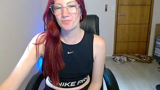 Miss-Red webcam