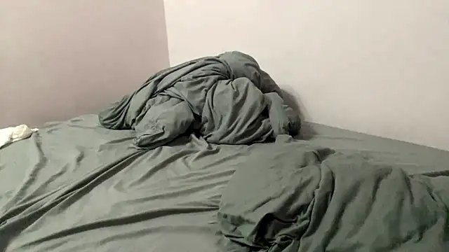 DarkenedPact webcam