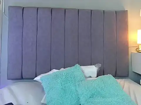 Naomi_H webcam