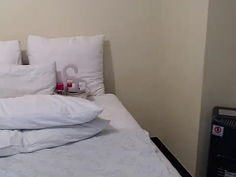 Cristaldee81 webcam