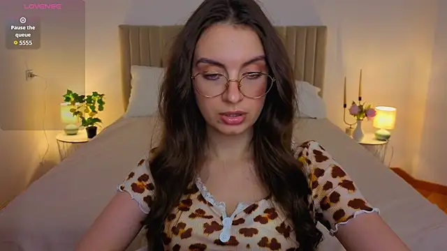 Real_cutie1 webcam