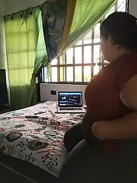 MiaBloom0 webcam