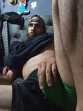 hairy_mannn webcam