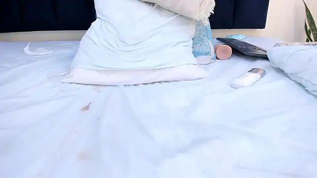 mayaevansmg webcam