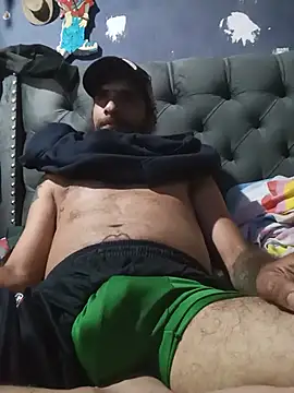 hairy_mannn webcam
