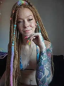 LucidLucy webcam