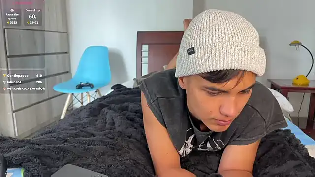 Adams_ricci webcam