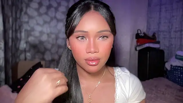Exotic_alyssa69 webcam