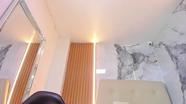 LAILAMORFY webcam