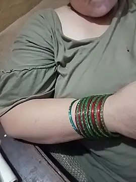Simran_008 webcam