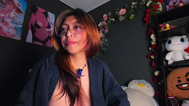 Kira_Exxe webcam