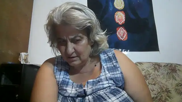 ExquisiteMature webcam