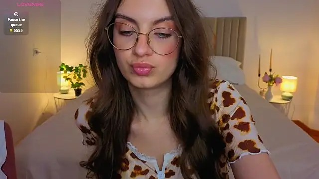 Real_cutie1 webcam