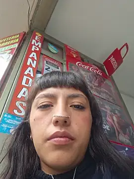 Cute_hollywood1 live webcam