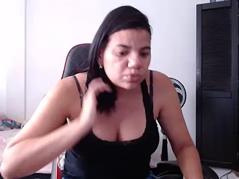 Adriana_0312 webcam