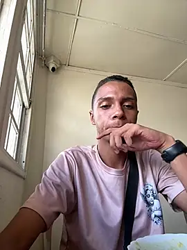 hotboyluxe webcam