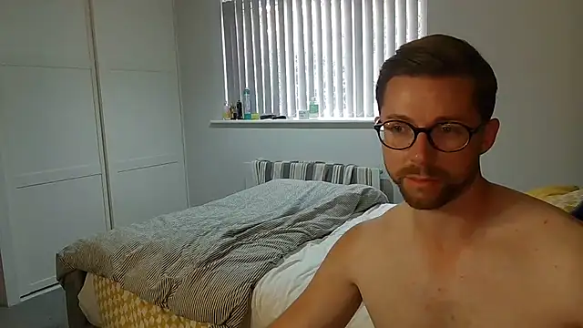 kkezzy webcam