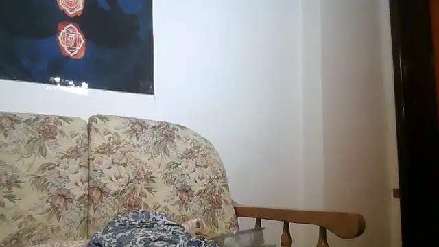 ExquisiteMature webcam