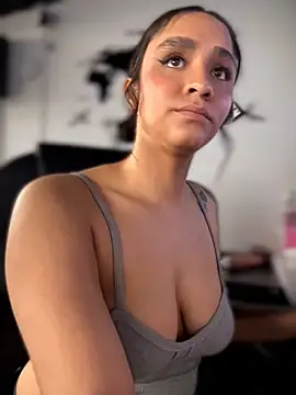 Isabella-Teen webcam