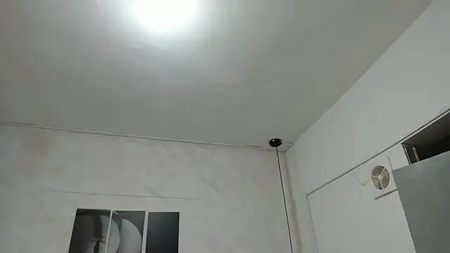 dakota_roussee webcam