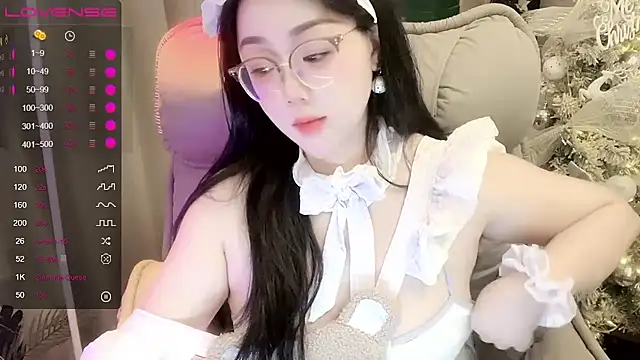 Monica-666888- webcam