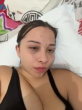 AliciaWhite_nt webcam