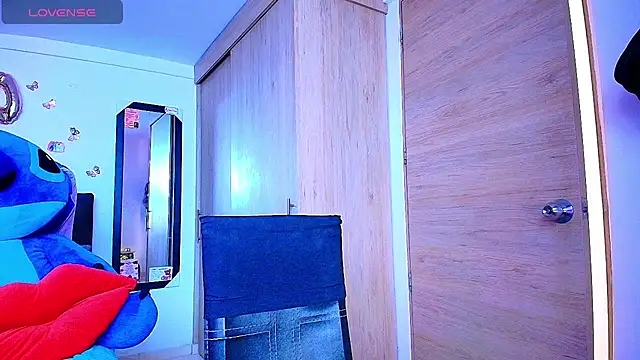 collins_megan96 webcam