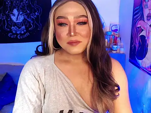 MelindaOnDuty_ webcam