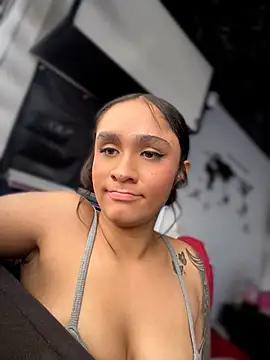 Isabella-Teen webcam
